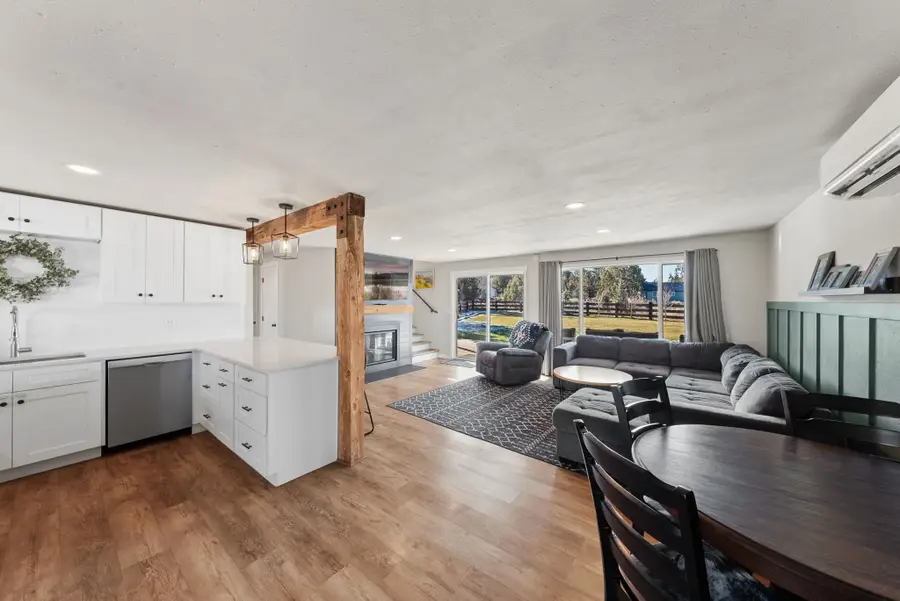 66511 Ponderosa, Bend, OR 97703 - Image #3