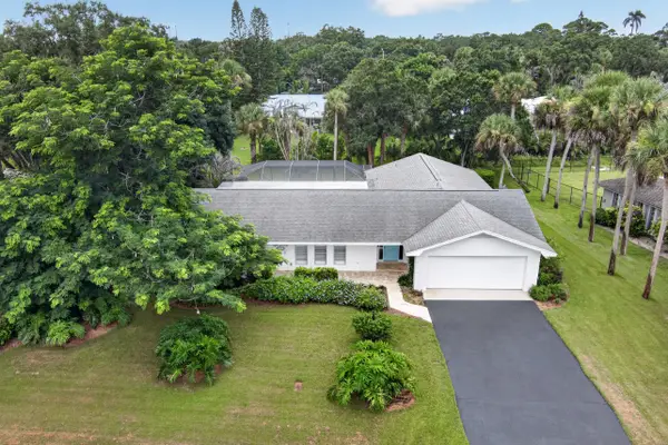 655 Catalina Street, Vero Beach, FL 32960