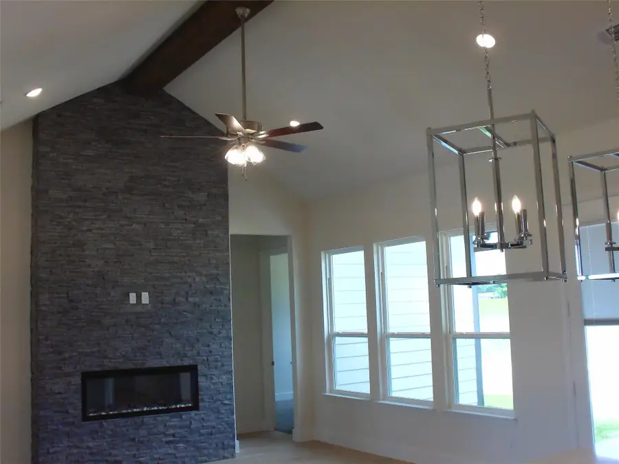 551 Cari Lynn, Venus, TX 76084 - Image #3