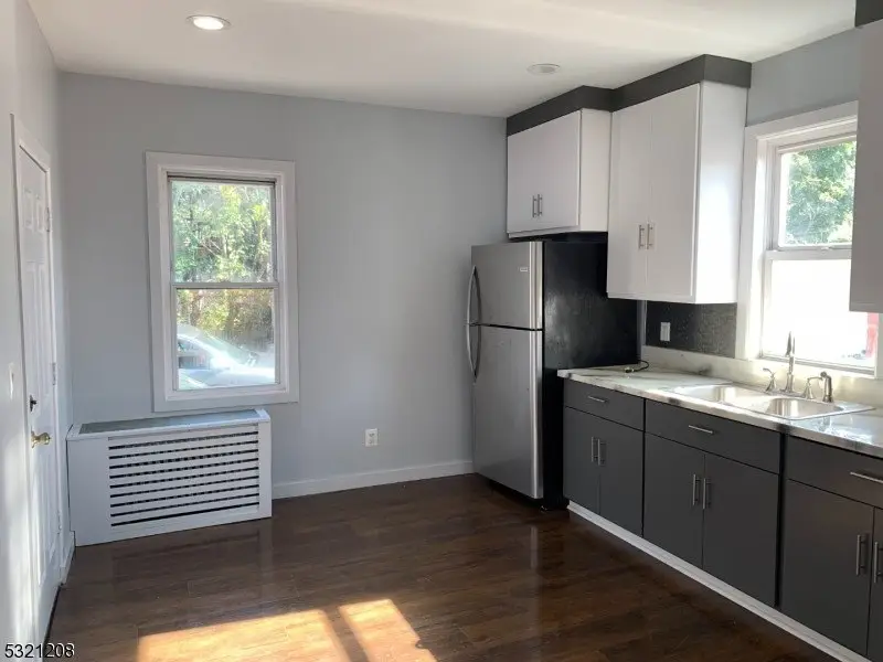 214 21St St, Irvington, NJ 07111-4523 - #3