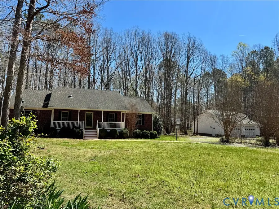 9281 Forestdale Dr, Amelia Court House, VA 23002 - #2