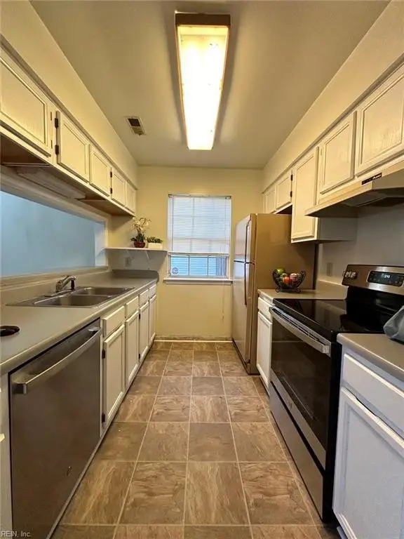 3938 Roebling Lane, Virginia Beach, VA 23452 - #2