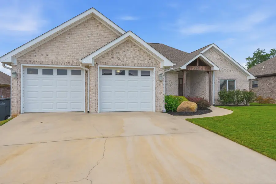 331 Sherborne Ct, Florence, AL 35633 - #2