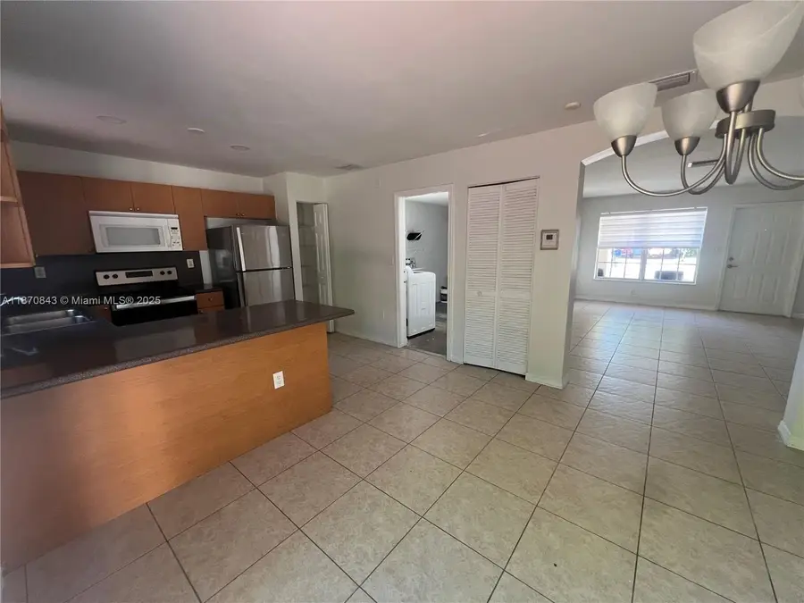 13859 SW 257th Ter, Homestead, FL 33032 - Image #2