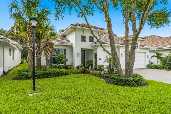 1887 Arawak Street, Vero Beach, FL 32967