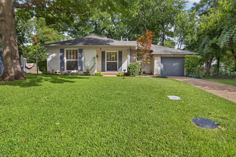 9518 Biscayne Boulevard, Dallas, TX 75218 - #2