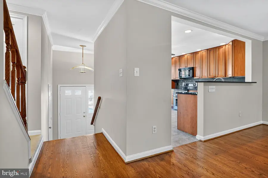 6836 Kerrywood Circle, Centreville, VA 20121 - Image #3