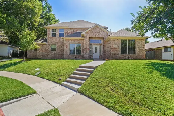 1854 Yorkshire Circle, Lewisville, TX 75067
