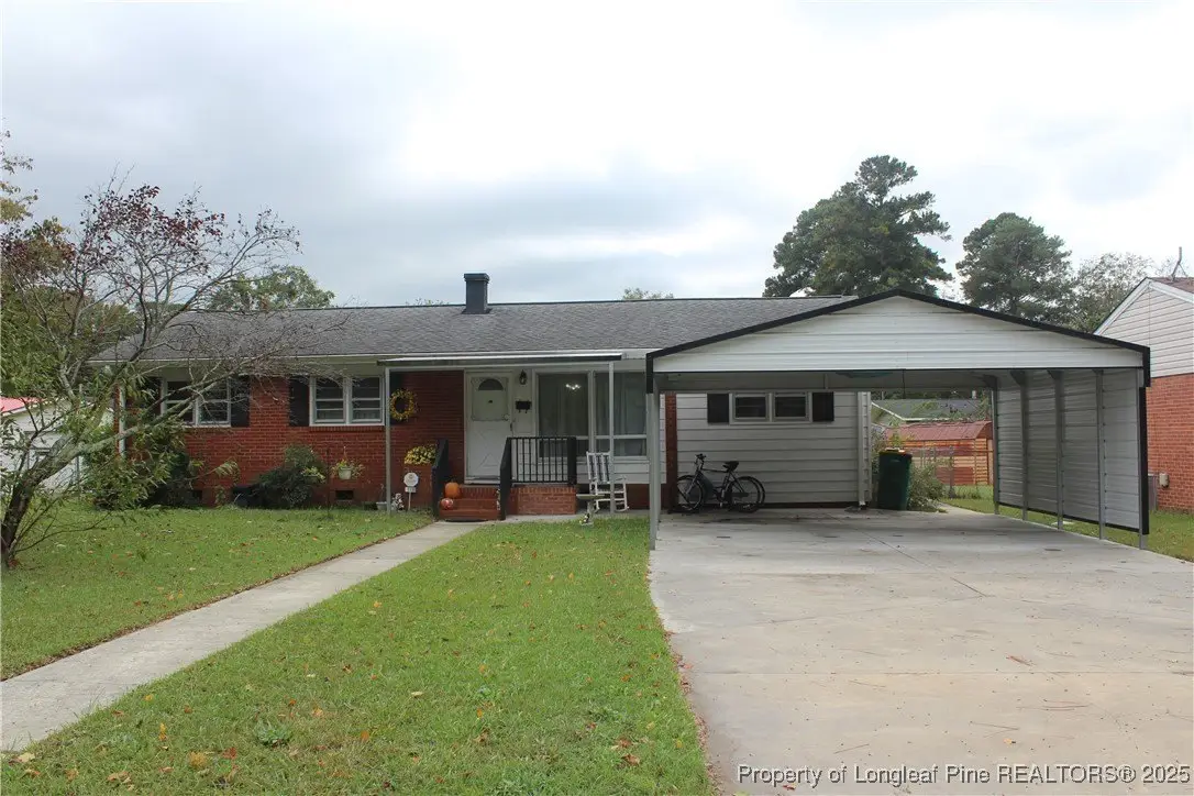 1108 E 10th Street, Lumberton, NC 28358 - #1