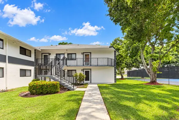15301 Pembridge Avenue #61, Delray Beach, FL 33484