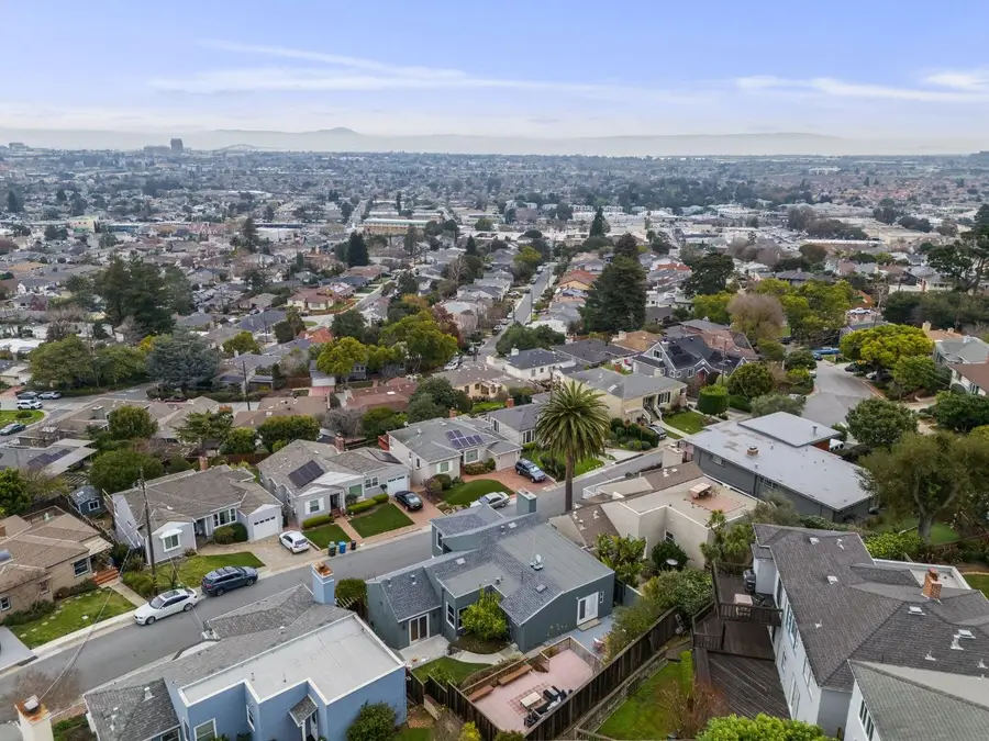 4030 Bayview Avenue, San Mateo, CA 94403 - Image #2