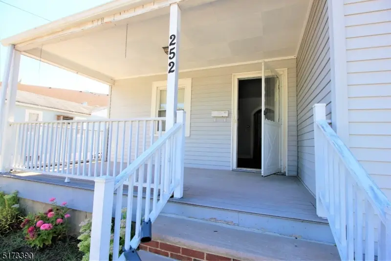252 S 6th Ave, Manville, NJ 08835 - #2