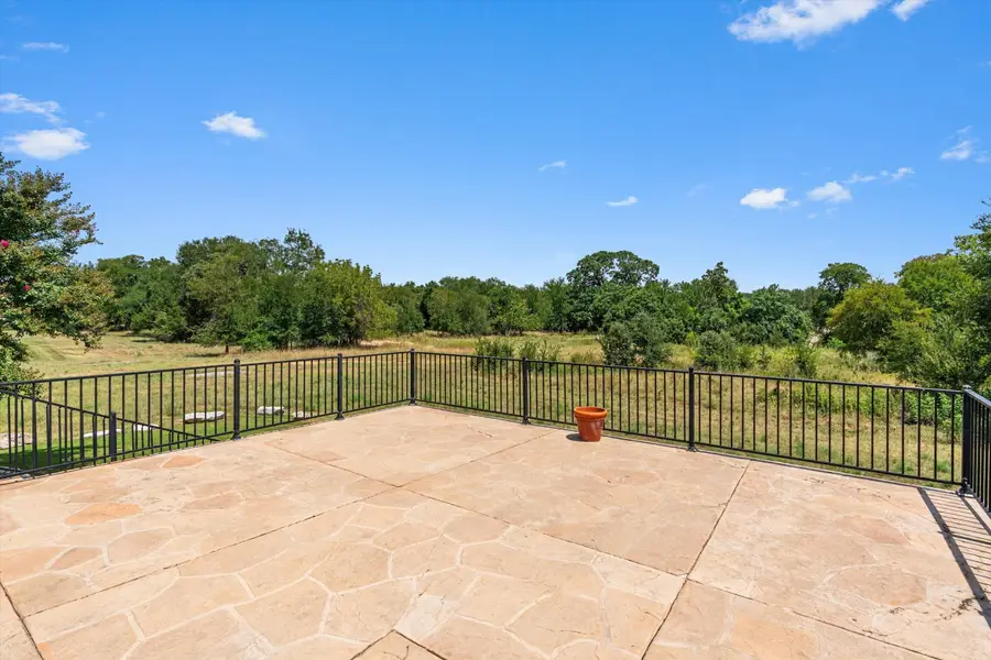 511 Dove Hollow Trl, Georgetown, TX 78633 - Image #2