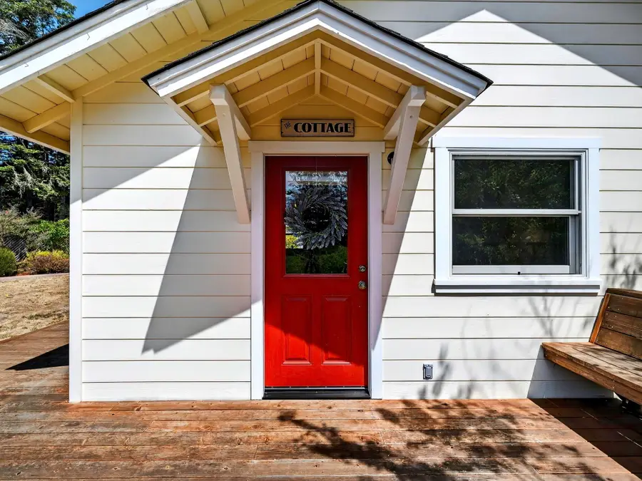 10392 Hills Road, Mendocino, CA 95460 - Image #3