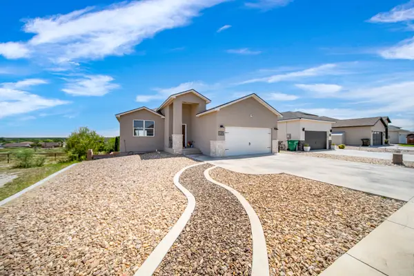 1917 Diamond Dr, Carlsbad, NM 88220