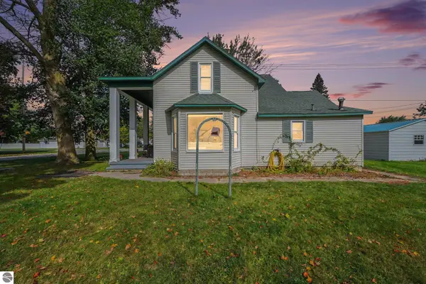 201 6th, Tawas City, MI 48763