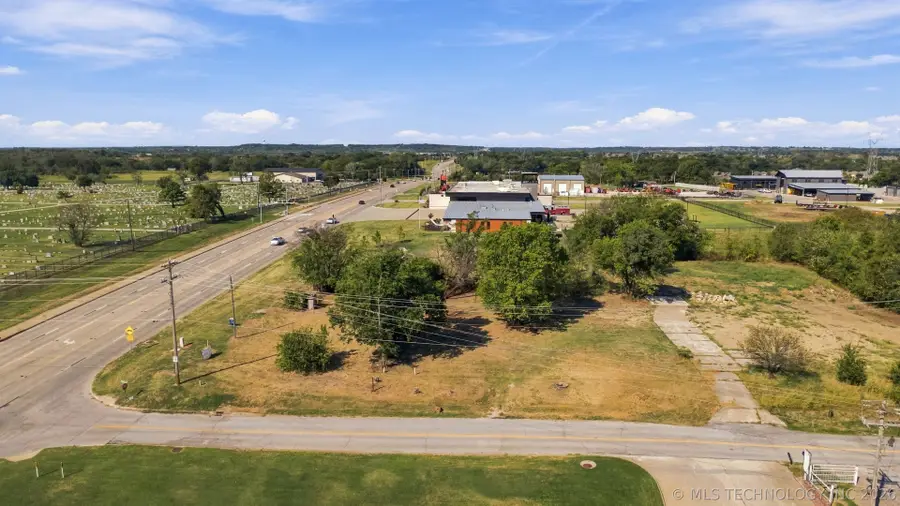 E 151st Street S, Bixby, OK 74008 - #2