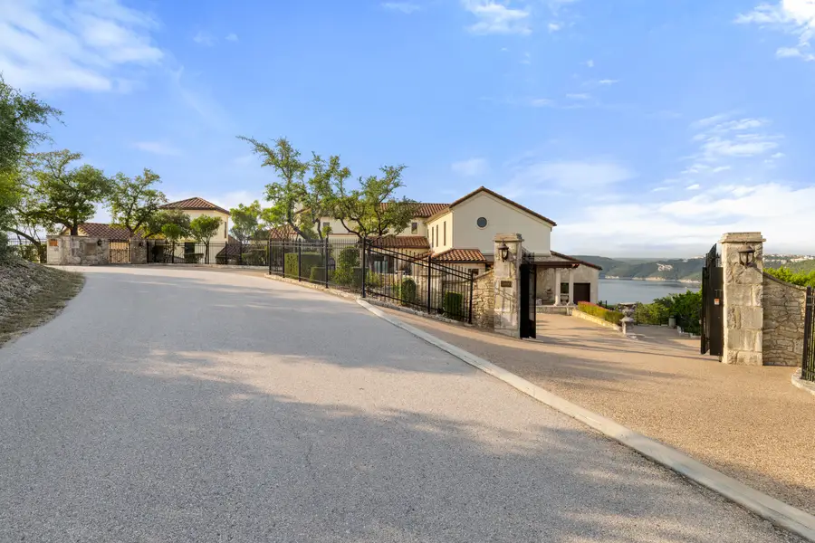 12600 Lyndon Dr, Austin, TX 78732 - #3