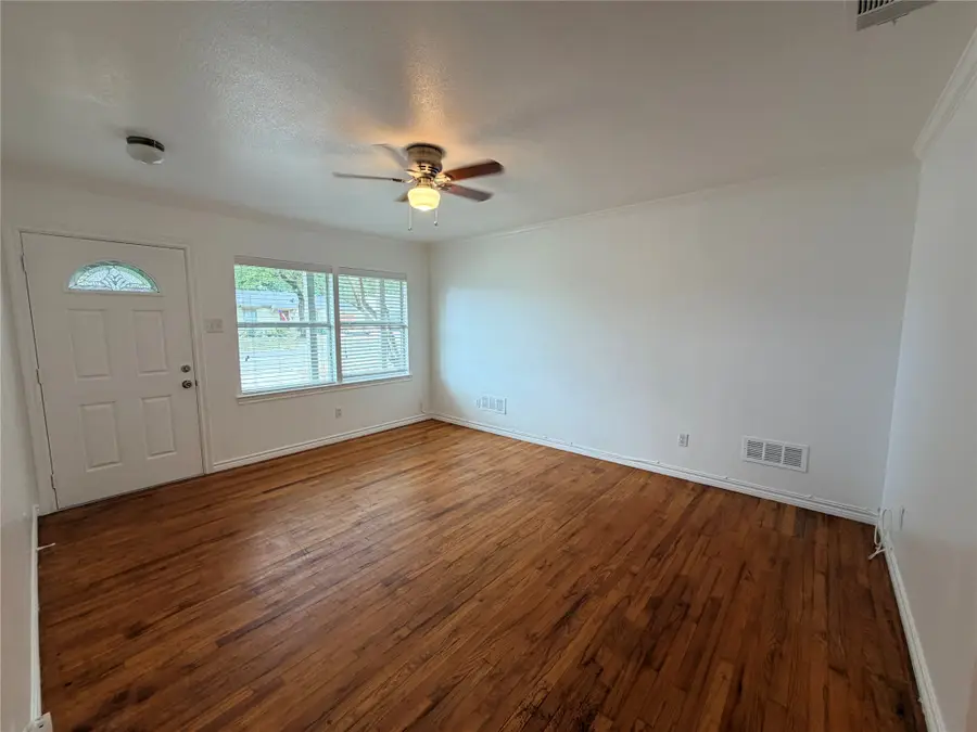 1013 W Tucker Boulevard, Arlington, TX 76013 - #3