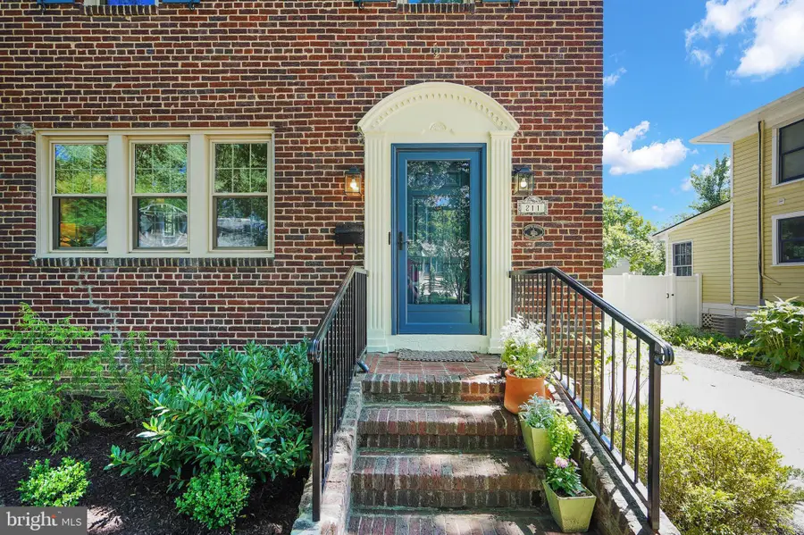 211 E Uhler Ave, Alexandria, VA 22301 - #3