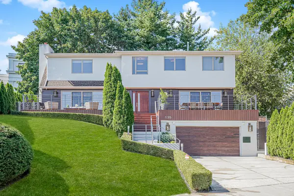 135 Nixon Avenue, Staten Island, NY 10304