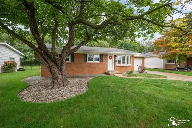 1136 Lavender, Monroe, MI 48162 - #2