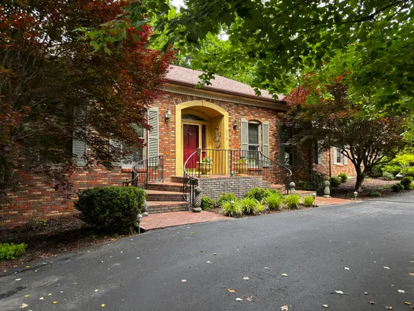 1119 Deer Haven Drive, Frankfort, KY 40601