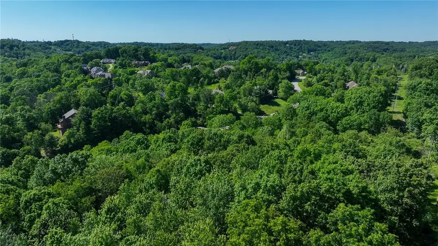 61 Mallard Dr, Pittsburgh, PA 15238 - #3