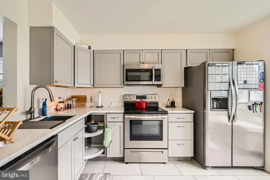 2401 Kevsway Ct, Windsor Mill, MD 21244 - #2