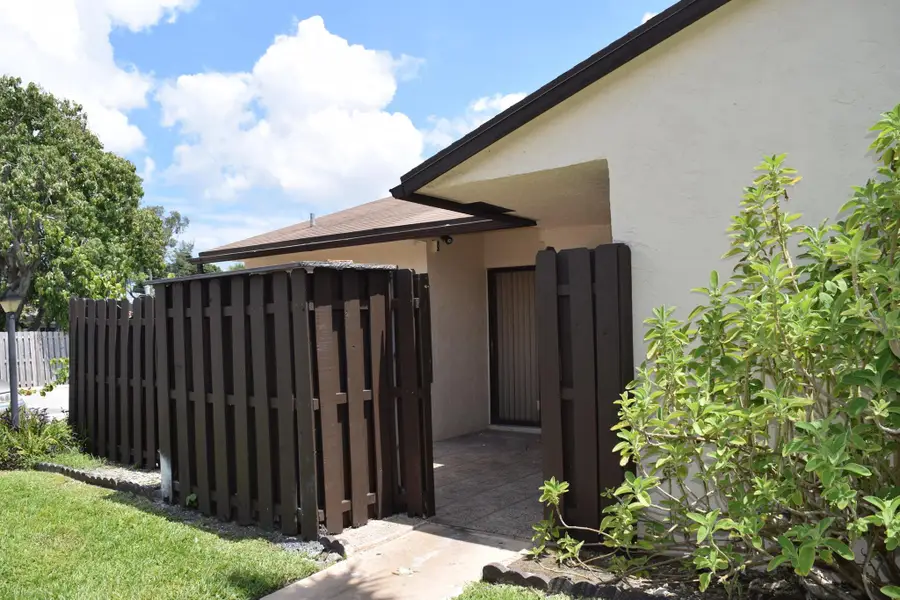 3703 Waterview Circle #37c, Palm Springs, FL 33461 - #2