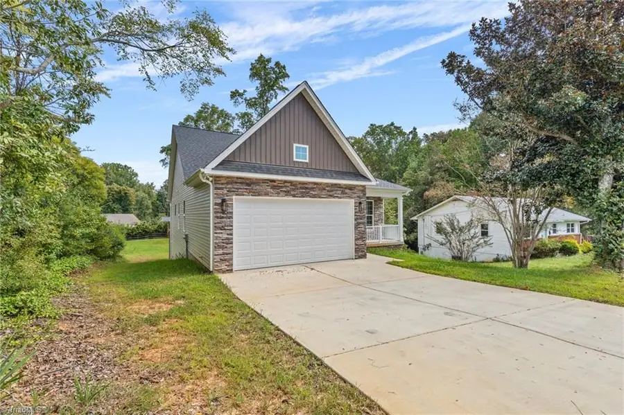 836 Garner Street, Mocksville, NC 27028 - Image #2