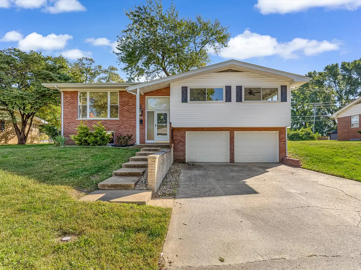 10 President Way, Belleville, IL 62226 - #1
