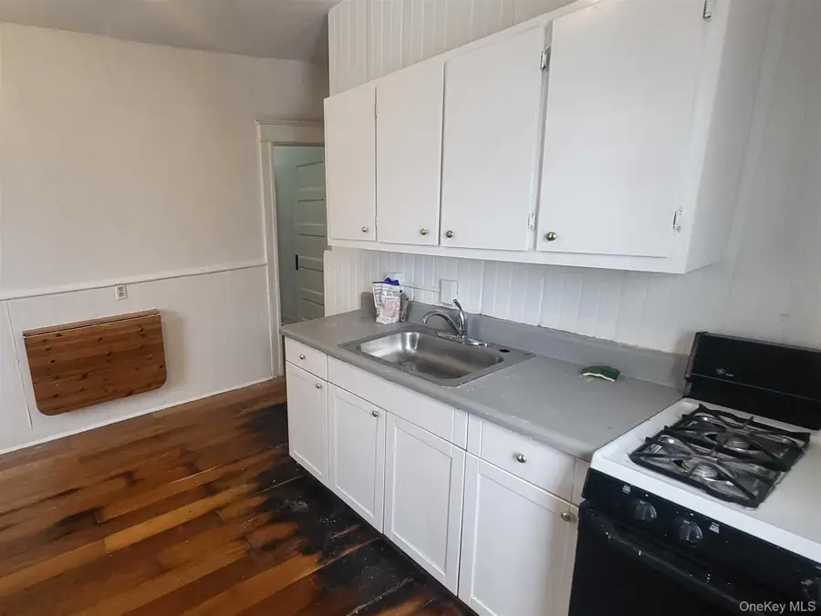 108 Winnikee Avenue unit: 2, Poughkeepsie, NY 12601 - #3