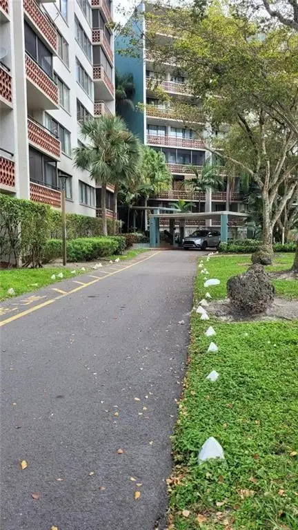 4222 Inverrary Boulevard #Unit 4206, Lauderhill, FL 33319