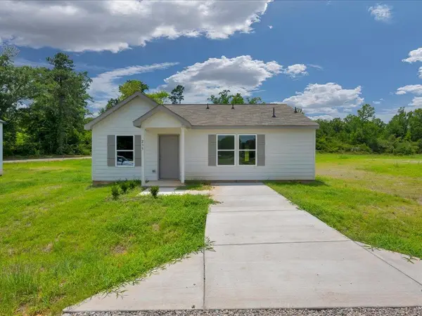 235 Dana Drive, Lufkin, TX 75901