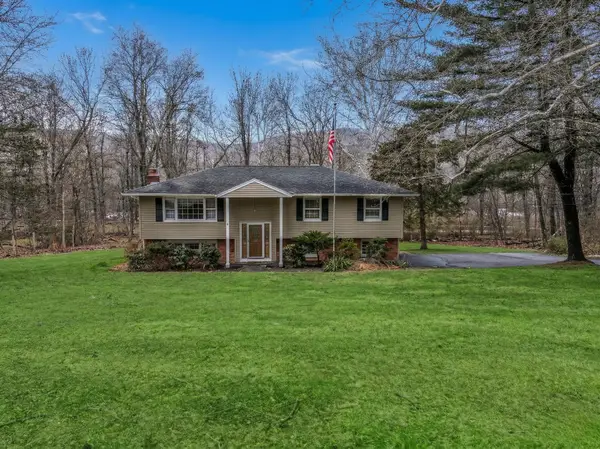24 Prospect Drive, Brookfield, CT 06804