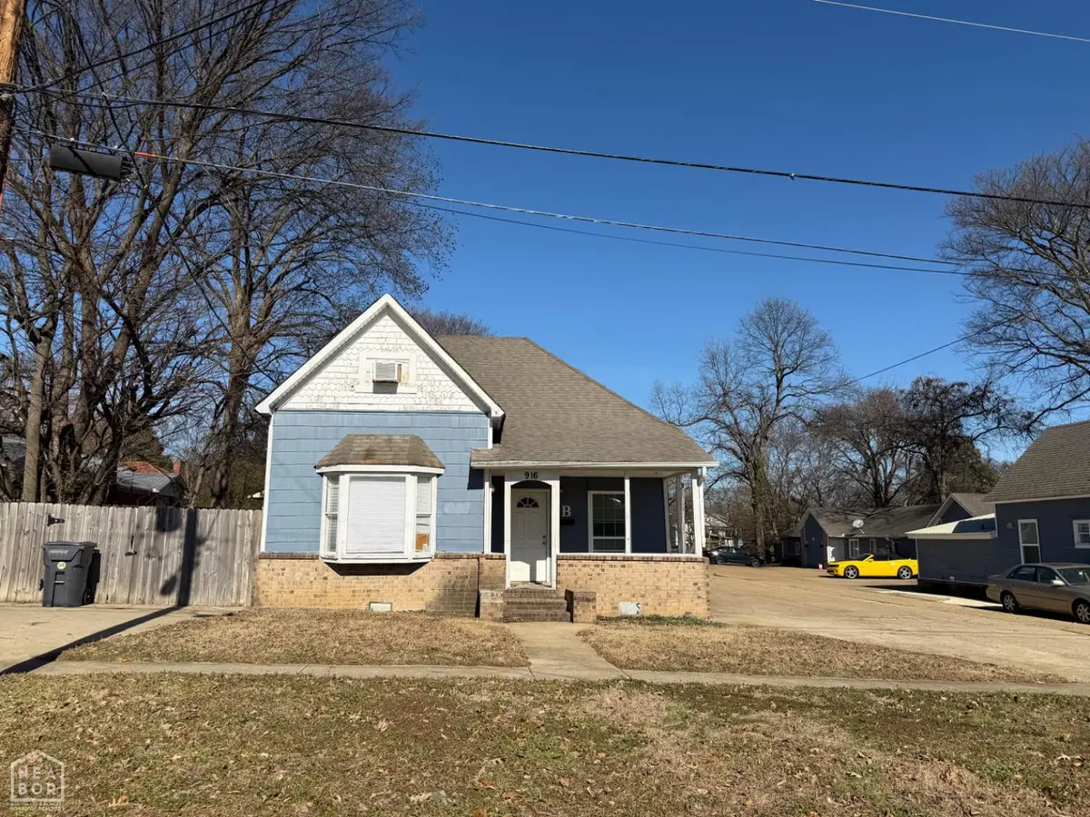908 Warner, Jonesboro, AR 72401 - #1