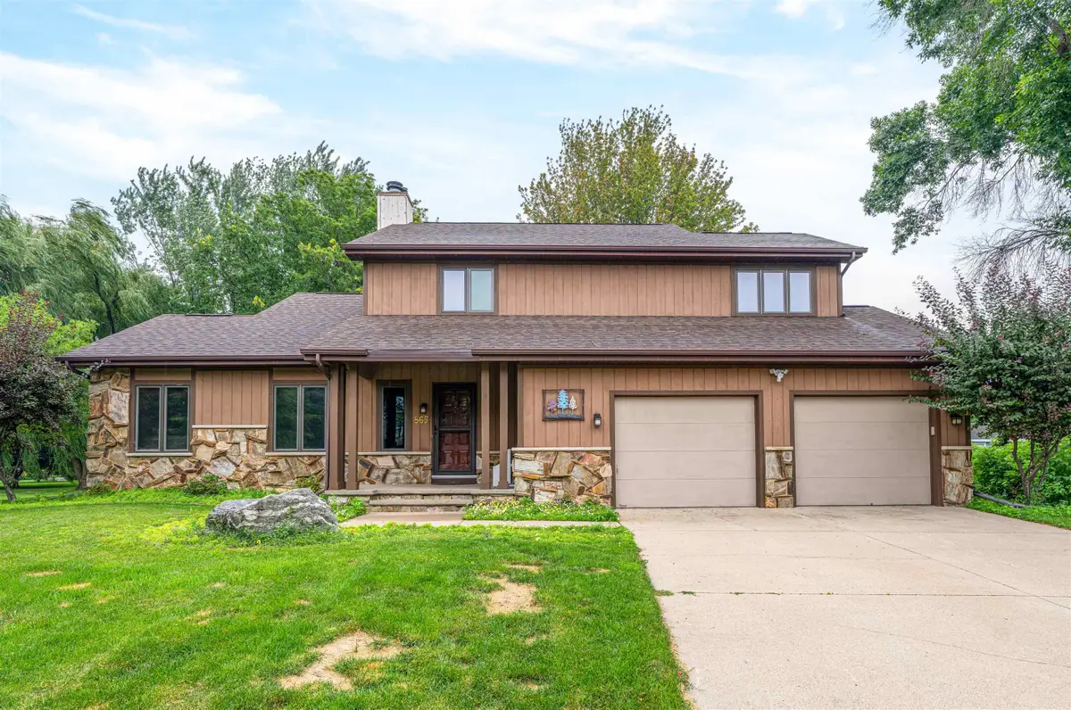 865 Portside Court, Oshkosh, WI 54901 - Image #1