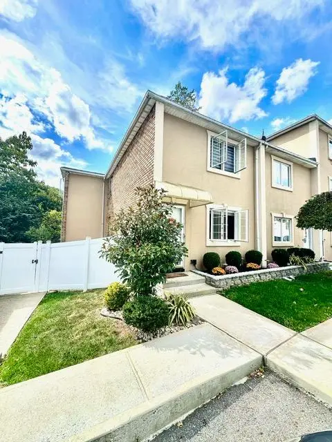 966 Clove Road #A, Staten Island, NY 10301