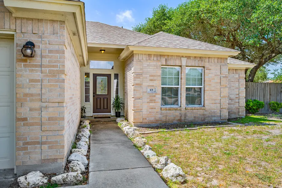 101 Plantation Drive, Rockport, TX 78382 - #2