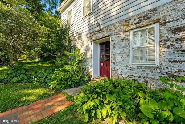 8200 Buckland Mill Road, Gainesville, VA 20155