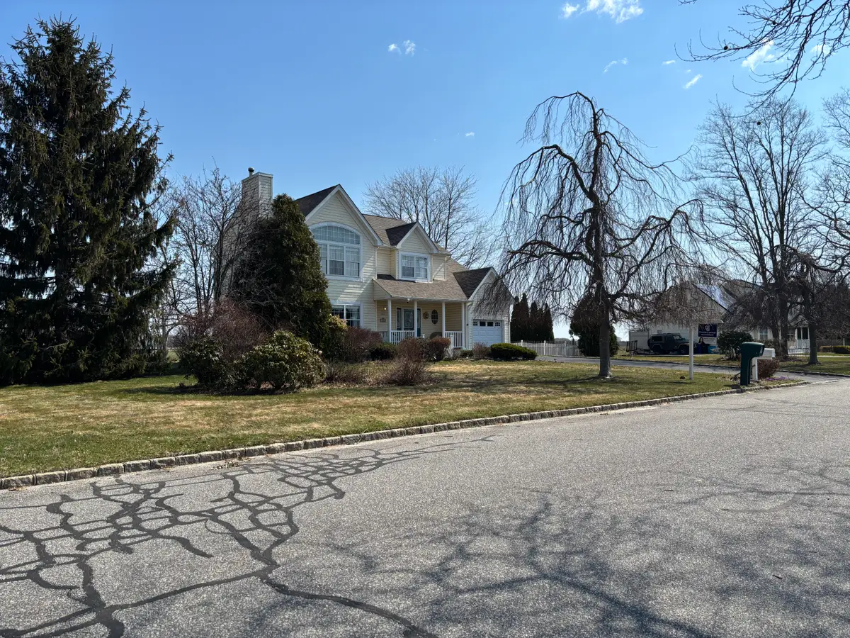 125 Northgate Circle, Baiting Hollow, NY 11933 - #1
