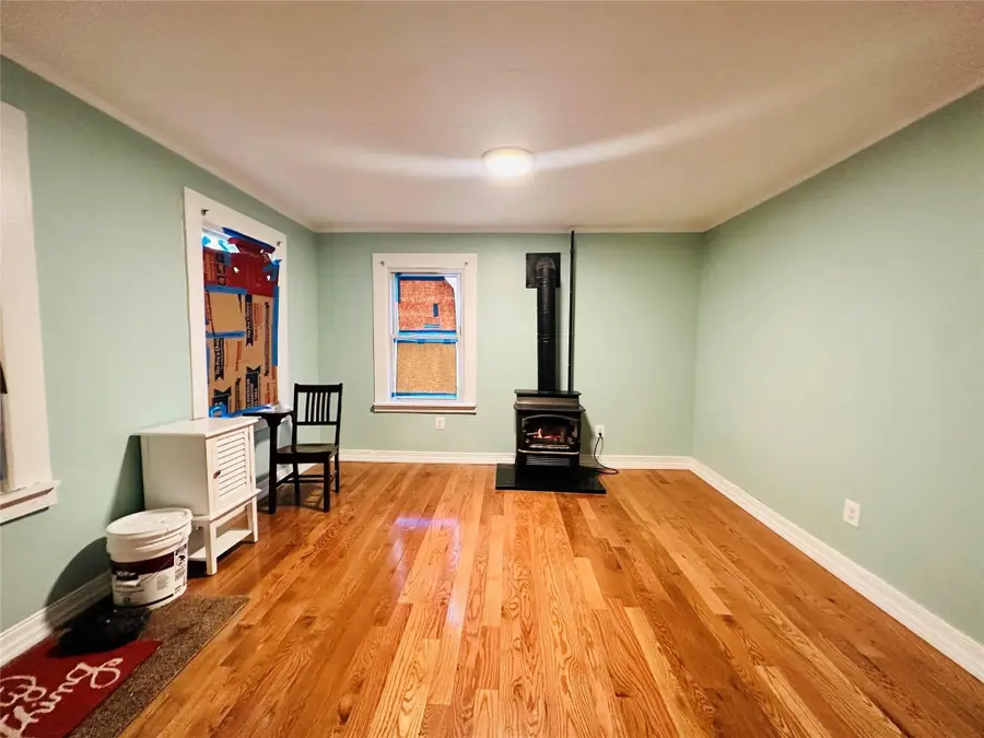 122 N Clinton Street #Apt 1, Poughkeepsie, NY 12601 - #3