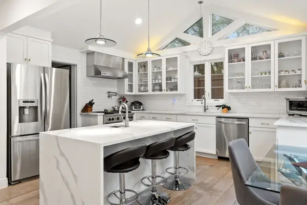 1703 Meadowbrook Dr, Austin, TX 78703