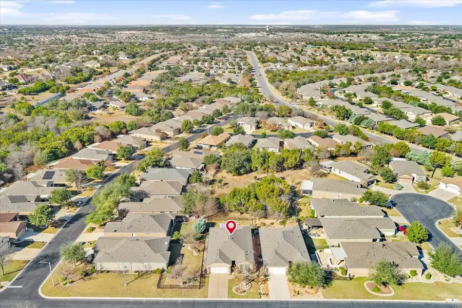 208 Bear Creek Ln, Georgetown, TX 78633 - Image #2