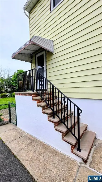 648 Milton Avenue , 1st floor, Lyndhurst, NJ 07071 - #3