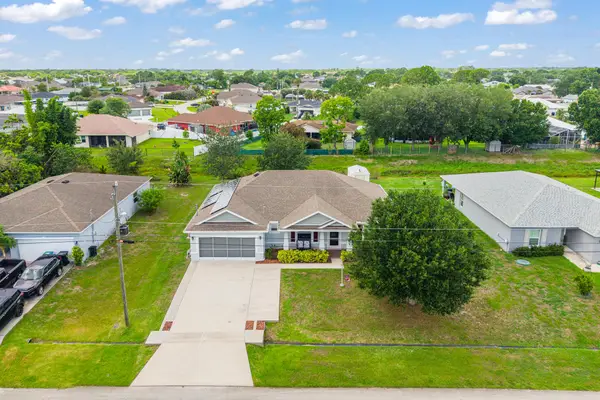 4562 SW Bradbury Street, Port St Lucie, FL 34953