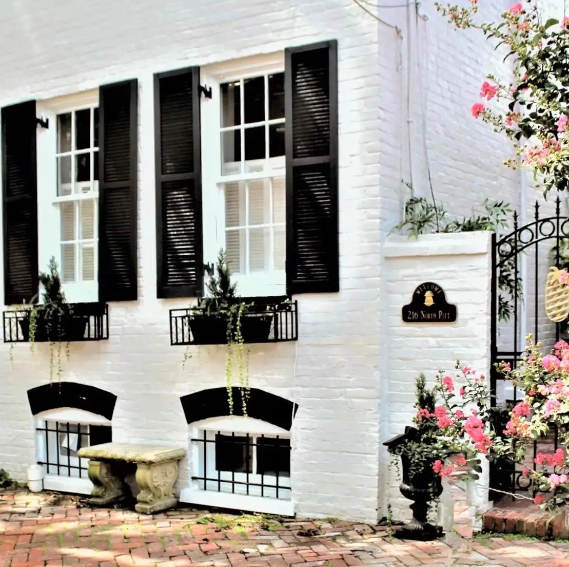 216 N Pitt St, Alexandria, VA 22314 - #1