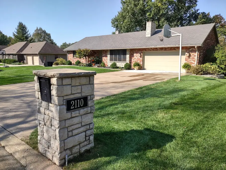 2110 Meadowlane, Chillicothe, MO 64601 - Image #3