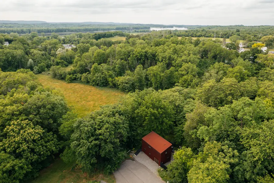 402 Washington Street, Hudson, NY 12534 - Image #2